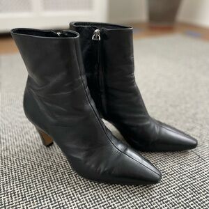 Everlane Short Banana Boot